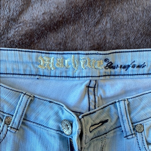 Jeans - Picture 3 of 5